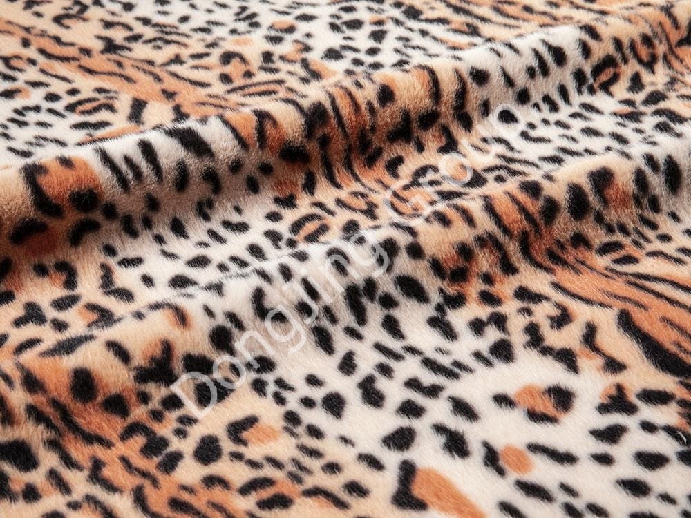 9KT0303-Imprimeu leopard cu imprimeu cu dihor roz faux fur fabric