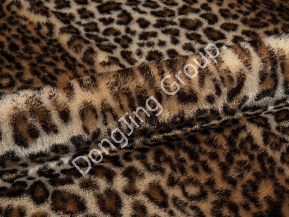 9P2009-Set dublu cu imprimeu leopard faux fur fabric